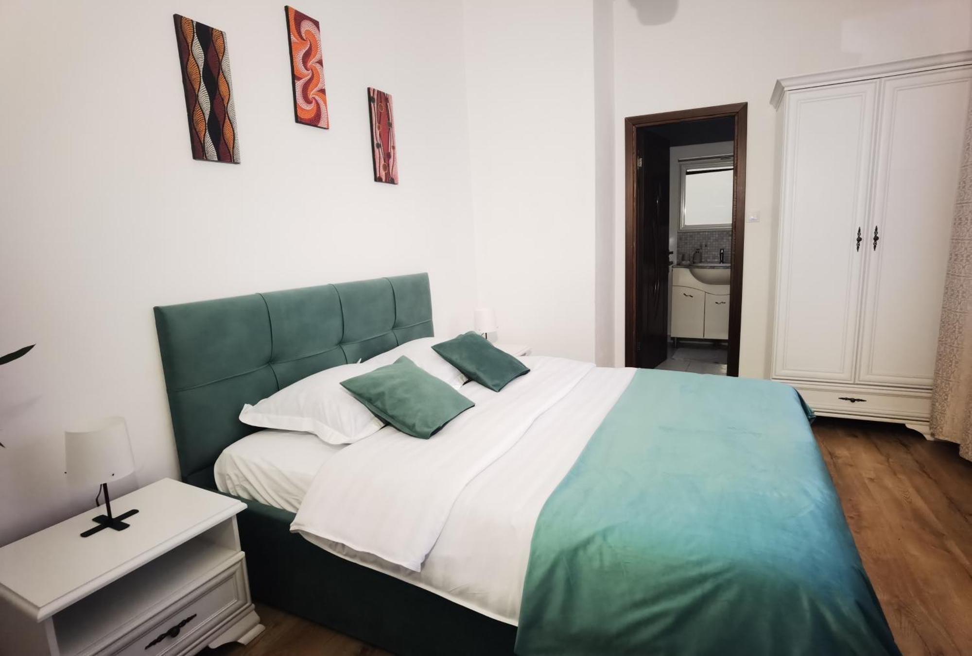 White House Parc Carol Apartment Bucharest Exterior photo